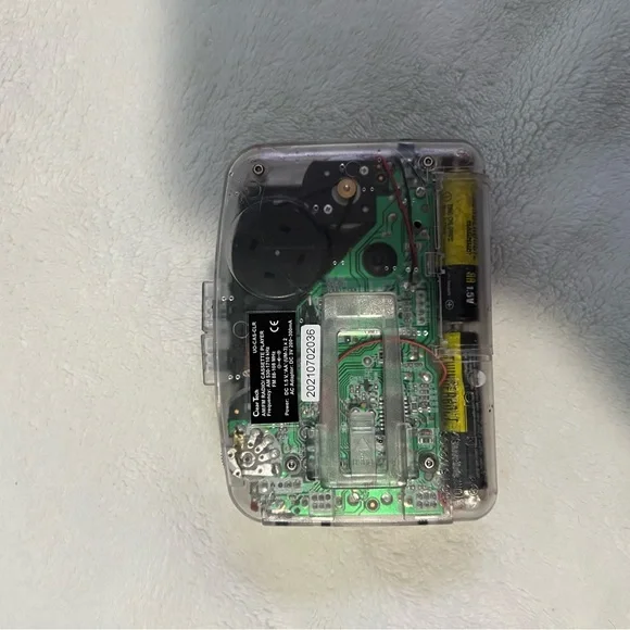 CLEAR CASSETTE PLAYER